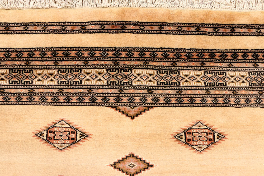 Navajo White Jaldar 4' 6 x 6' - No. 38481 - ALRUG Rug Store