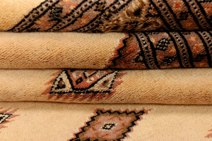 Navajo White Jaldar 4' 6 x 6' - No. 38481 - ALRUG Rug Store