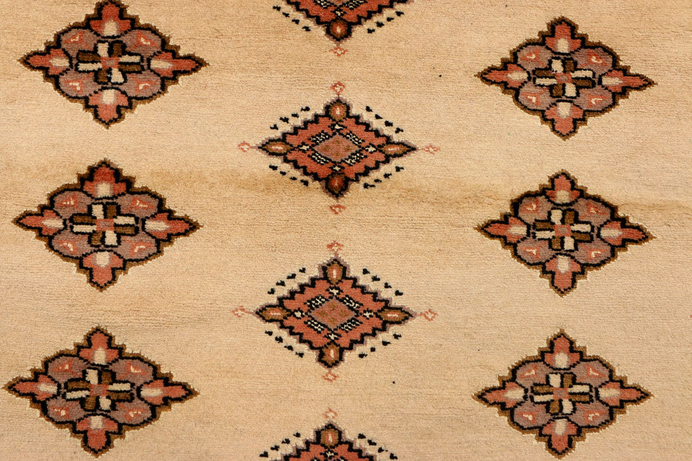 Navajo White Jaldar 4' 8 x 6' 8 - No. 38493 - ALRUG Rug Store