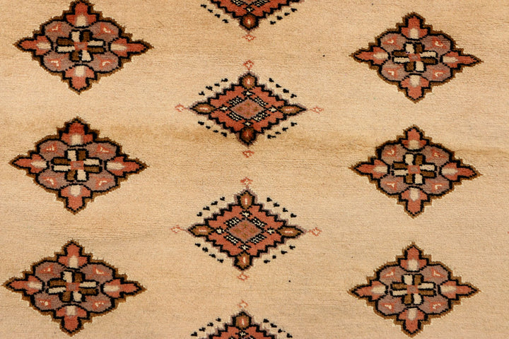 Navajo White Jaldar 4' 8 x 6' 8 - No. 38493 - ALRUG Rug Store