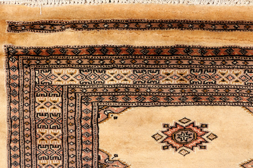 Navajo White Jaldar 4' 7 x 6' 7 - No. 38495 - ALRUG Rug Store