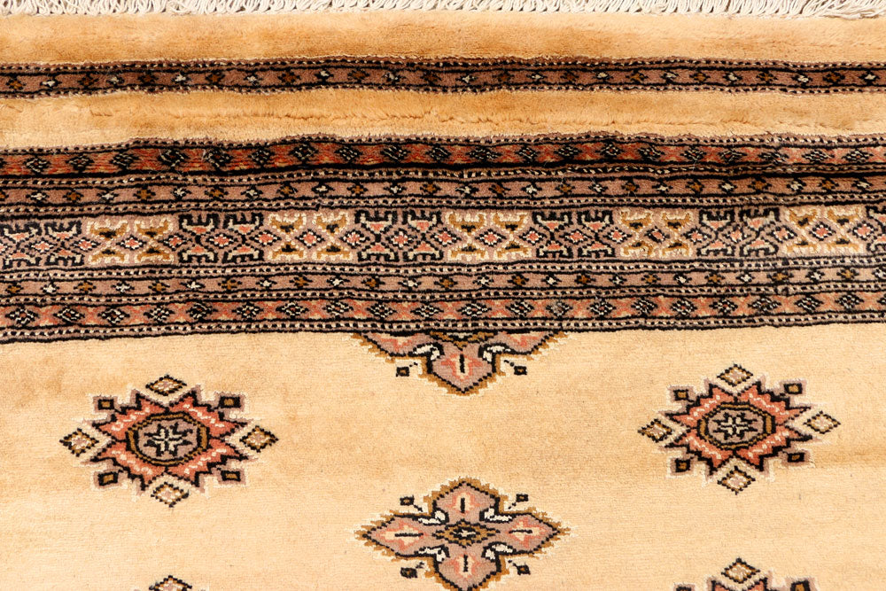 Navajo White Jaldar 4' 7 x 6' 7 - No. 38495 - ALRUG Rug Store
