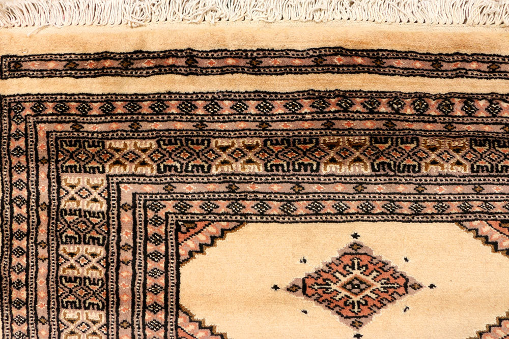 Navajo White Jaldar 4' 8 x 6' 6 - No. 38496 - ALRUG Rug Store