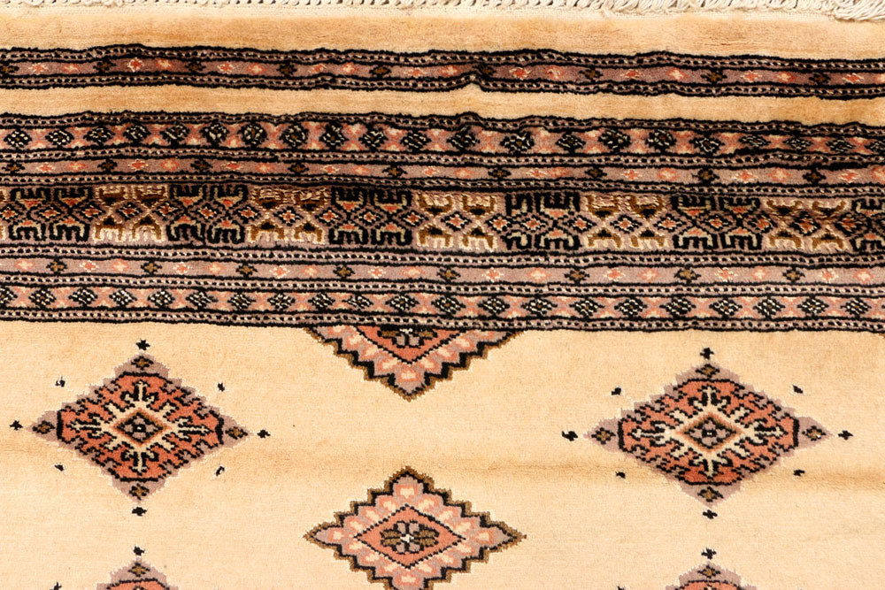 Navajo White Jaldar 4' 8 x 6' 6 - No. 38496 - ALRUG Rug Store