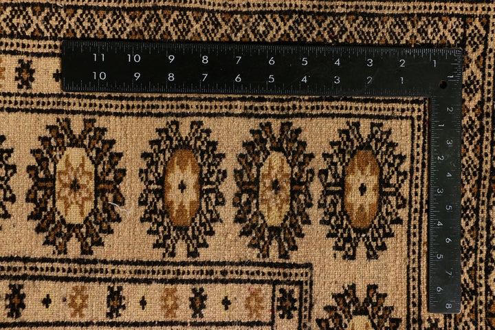 Navajo White Bokhara 4' 6 x 6' 5 - No. 38500 - ALRUG Rug Store