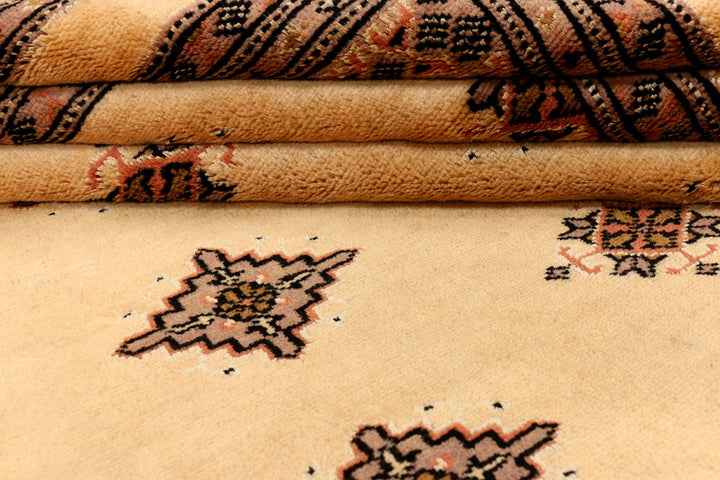 Navajo White Jaldar 4' 6 x 6' 5 - No. 38834 - ALRUG Rug Store