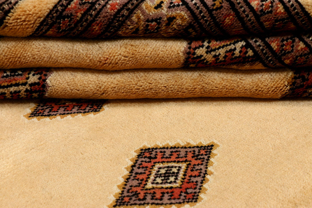 Navajo White Jaldar 4' 7 x 6' 6 - No. 38869 - ALRUG Rug Store