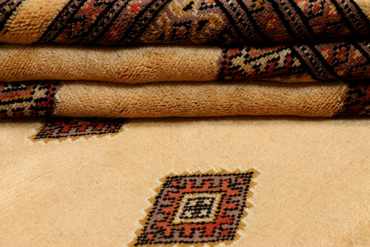 Navajo White Jaldar 4' 7 x 6' 6 - No. 38869 - ALRUG Rug Store