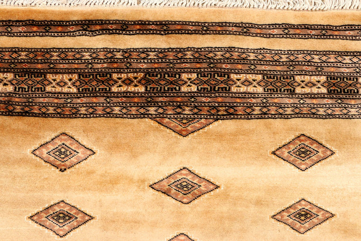Navajo White Jaldar 4' 7 x 5' 8 - No. 38873 - ALRUG Rug Store