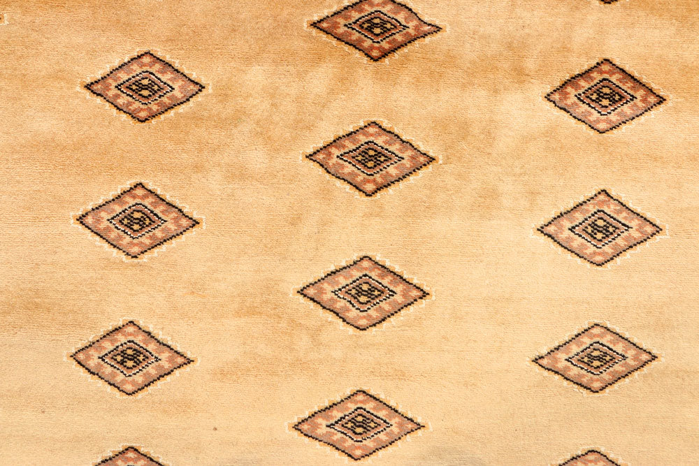 Navajo White Jaldar 4' 7 x 5' 8 - No. 38873 - ALRUG Rug Store