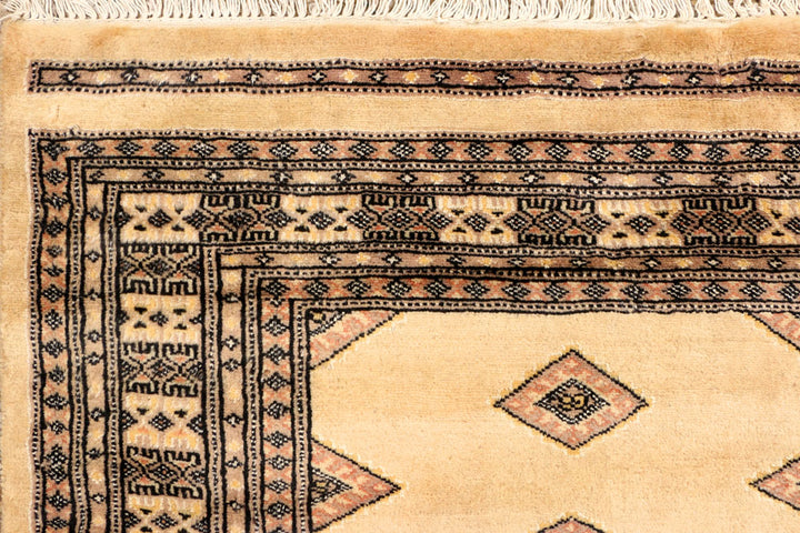 Navajo White Jaldar 4' 6 x 5' 11 - No. 38874 - ALRUG Rug Store