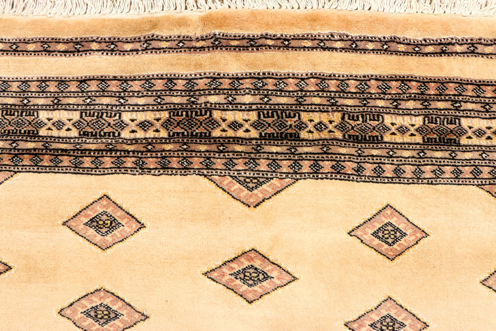 Navajo White Jaldar 4' 6 x 5' 11 - No. 38874 - ALRUG Rug Store