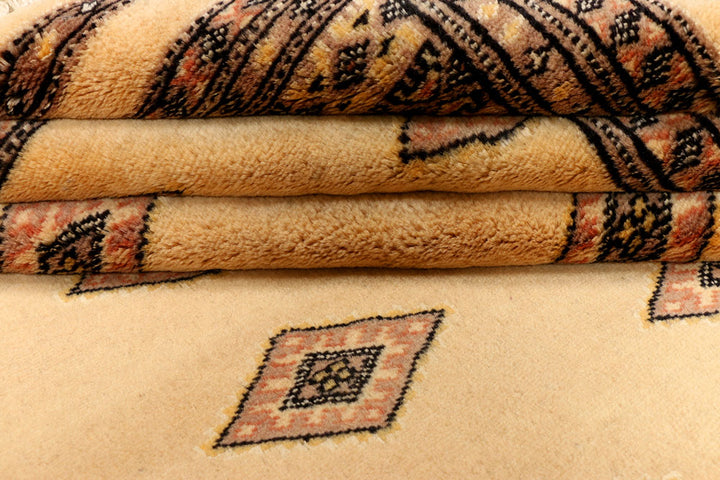 Navajo White Jaldar 4' 6 x 5' 11 - No. 38874 - ALRUG Rug Store