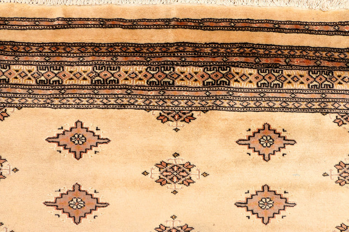 Navajo White Jaldar 4' 7 x 6' 8 - No. 38900 - ALRUG Rug Store
