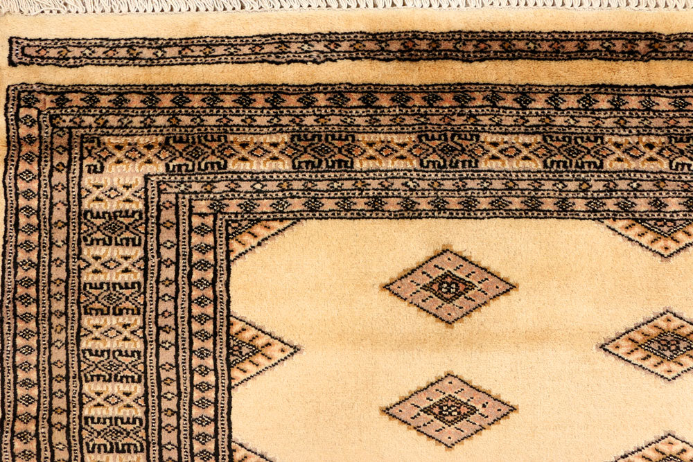 Navajo White Jaldar 4' 8 x 6' 7 - No. 38904 - ALRUG Rug Store