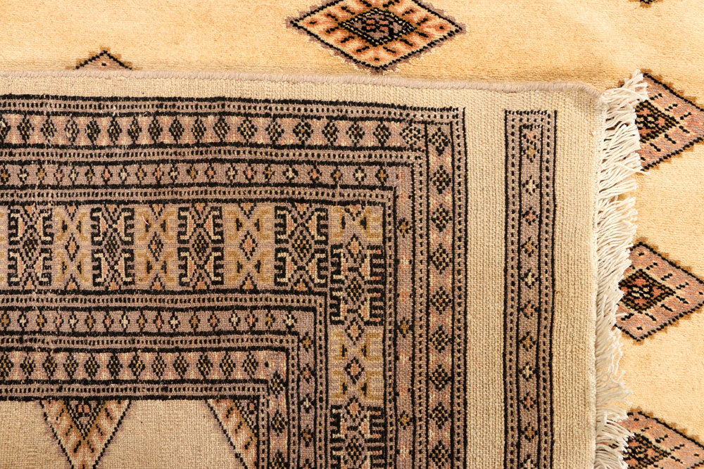 Navajo White Jaldar 4' 8 x 6' 7 - No. 38904 - ALRUG Rug Store