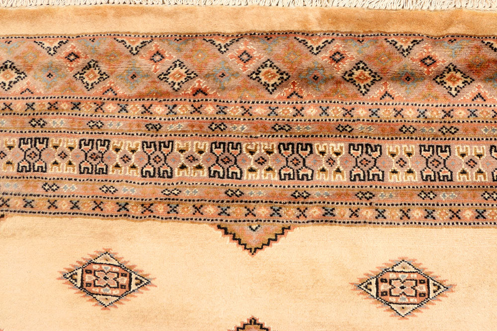 Navajo White Jaldar 4' 7 x 6' 6 - No. 38915 - ALRUG Rug Store