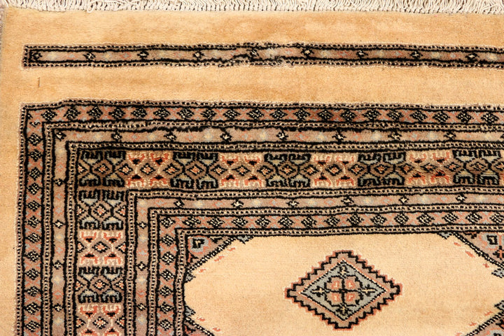 Navajo White Jaldar 4' 7 x 7' 3 - No. 38923 - ALRUG Rug Store