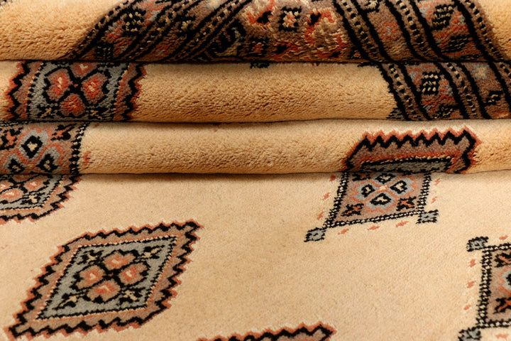 Navajo White Jaldar 4' 7 x 7' 3 - No. 38923 - ALRUG Rug Store