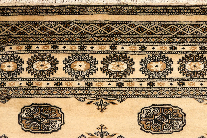 Navajo White Jaldar 4' 8 x 6' 8 - No. 38933 - ALRUG Rug Store