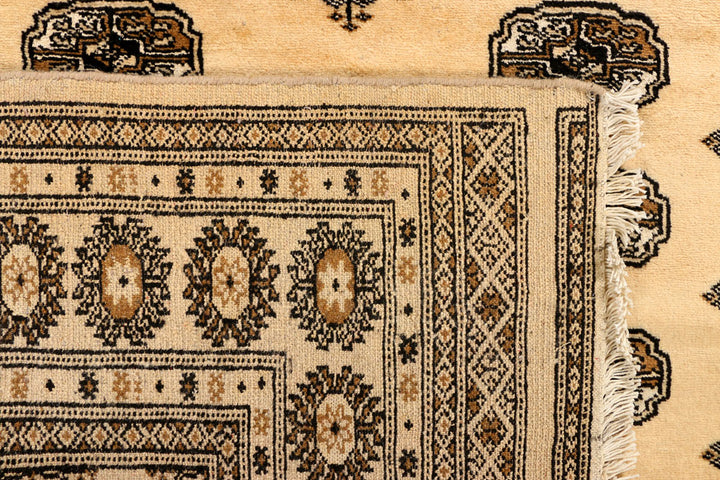 Navajo White Jaldar 4' 8 x 6' 8 - No. 38933 - ALRUG Rug Store