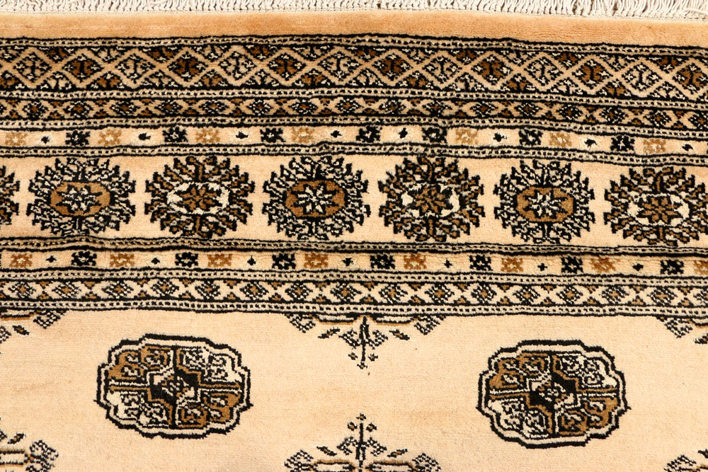 Navajo White Jaldar 4' 6 x 6' 6 - No. 38937 - ALRUG Rug Store
