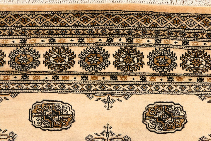 Navajo White Jaldar 4' 6 x 6' 6 - No. 38937 - ALRUG Rug Store