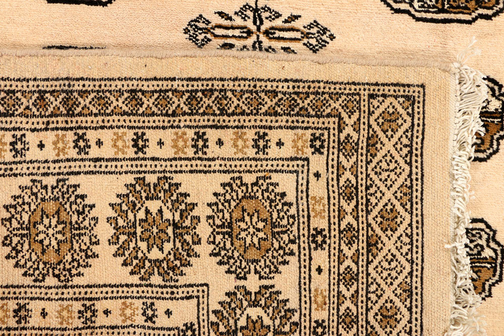 Navajo White Jaldar 4' 6 x 6' 6 - No. 38937 - ALRUG Rug Store