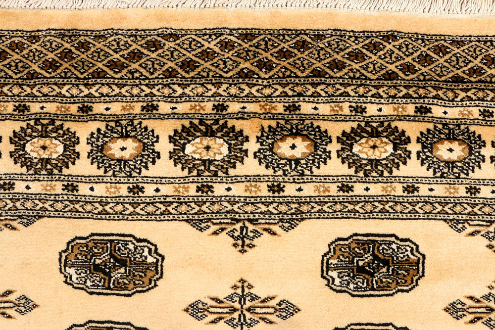 Navajo White Bokhara 4' 7 x 6' 9 - No. 38952 - ALRUG Rug Store