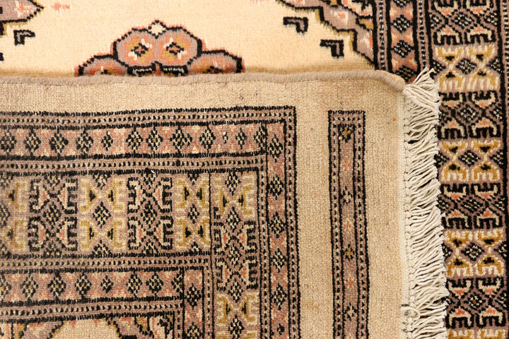 Navajo White Jaldar 2' 7 x 13' 11 - No. 39031 - ALRUG Rug Store