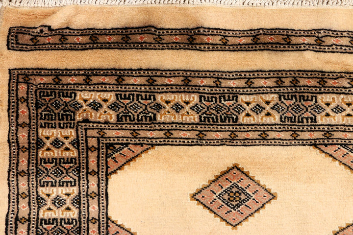 Navajo White Jaldar 2' 6 x 14' 4 - No. 39037 - ALRUG Rug Store