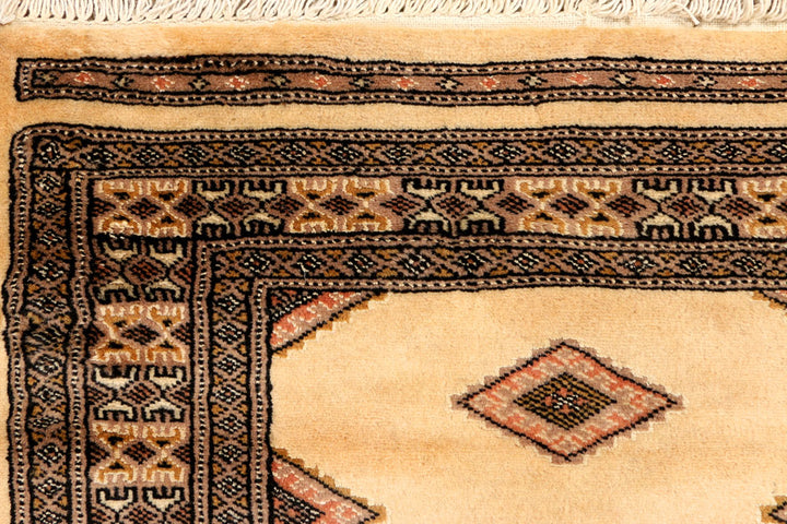 Navajo White Jaldar 2' 7 x 13' 7 - No. 39041 - ALRUG Rug Store