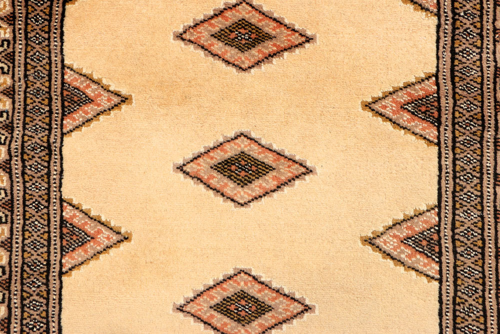 Navajo White Jaldar 2' 7 x 13' 7 - No. 39041 - ALRUG Rug Store