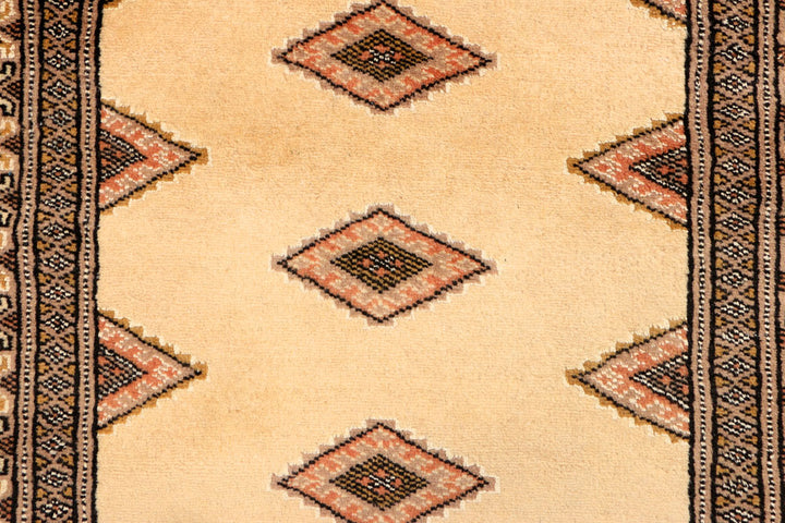 Navajo White Jaldar 2' 7 x 13' 7 - No. 39041 - ALRUG Rug Store