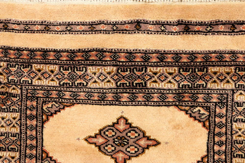 Navajo White Jaldar 2' 5 x 13' 6 - No. 39047 - ALRUG Rug Store