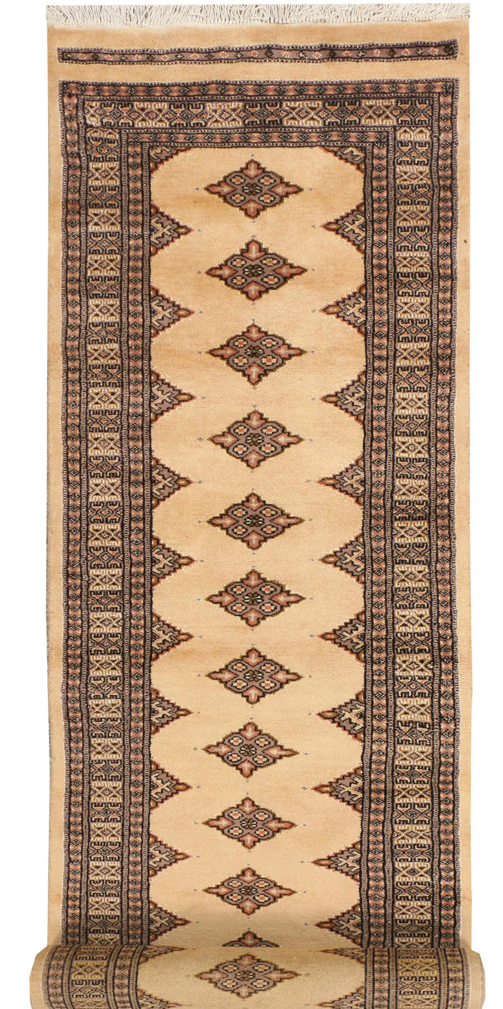 Navajo White Jaldar 2' 5 x 13' 6 - No. 39047 - ALRUG Rug Store