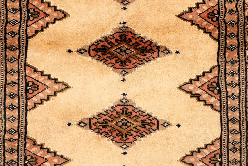 Navajo White Jaldar 2' 6 x 13' 8 - No. 39055 - ALRUG Rug Store