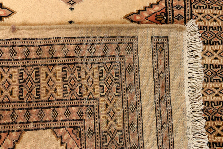 Navajo White Jaldar 2' 6 x 13' 8 - No. 39055 - ALRUG Rug Store