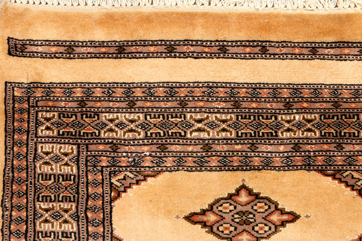 Navajo White Jaldar 2' 6 x 13' 10 - No. 39061 - ALRUG Rug Store