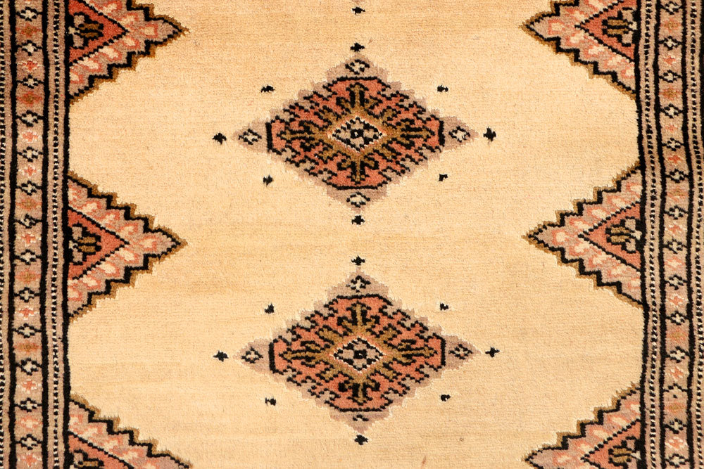 Navajo White Jaldar 2' 7 x 14' 2 - No. 39068 - ALRUG Rug Store