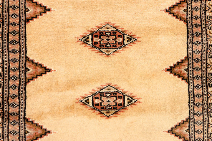 Navajo White Jaldar 2' 6 x 14' - No. 39069 - ALRUG Rug Store