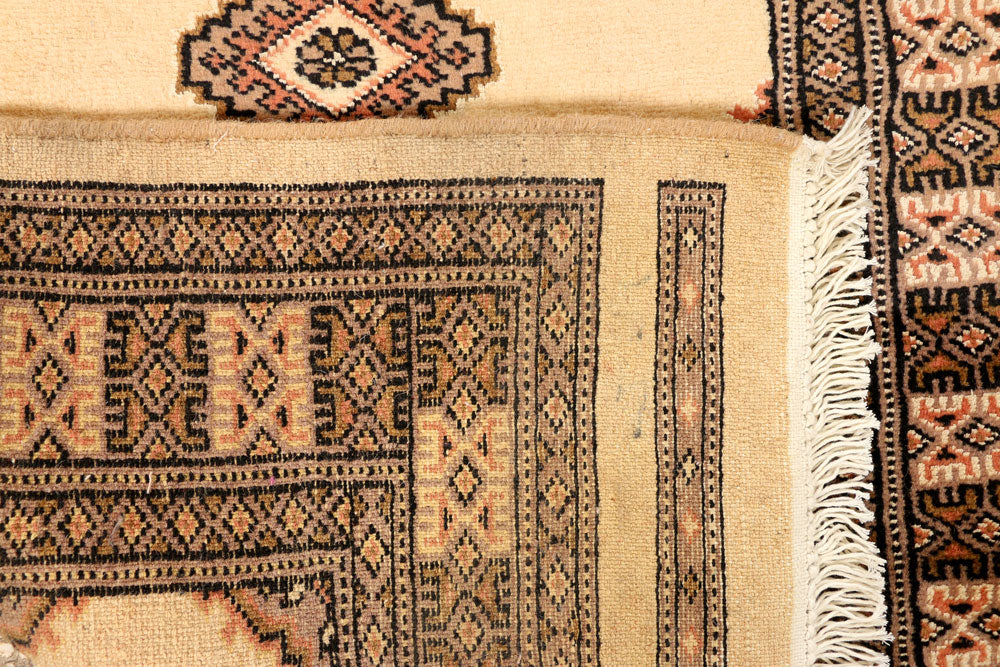 Navajo White Jaldar 2' 6 x 14' - No. 39073 - ALRUG Rug Store