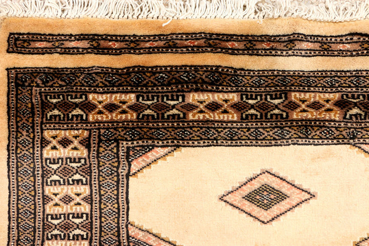 Navajo White Jaldar 2' 7 x 14' - No. 39076 - ALRUG Rug Store