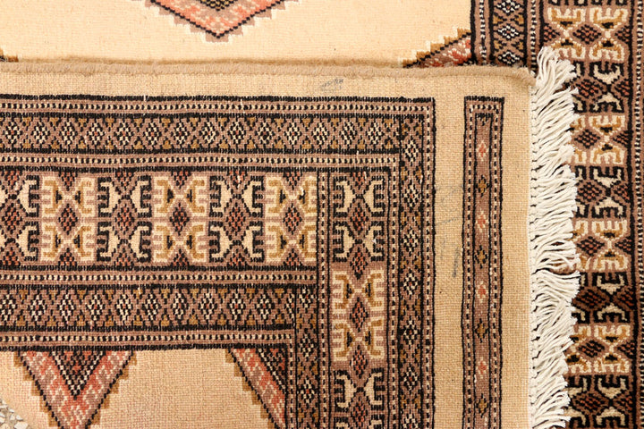 Navajo White Jaldar 2' 7 x 14' - No. 39076 - ALRUG Rug Store
