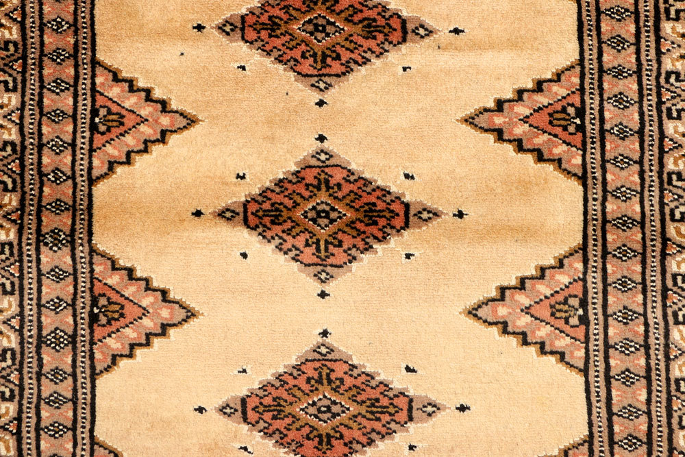 Navajo White Jaldar 2' 7 x 13' 7 - No. 39077 - ALRUG Rug Store
