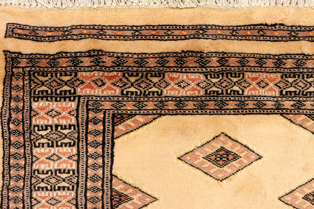 Navajo White Jaldar 2' 7 x 13' 5 - No. 39078 - ALRUG Rug Store