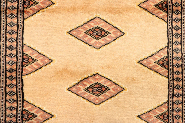 Navajo White Jaldar 2' 7 x 13' 5 - No. 39078 - ALRUG Rug Store