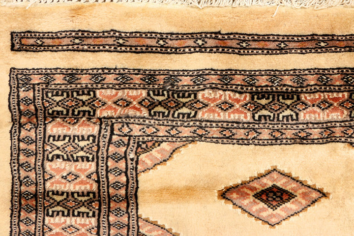 Navajo White Jaldar 2' 7 x 13' 5 - No. 39080 - ALRUG Rug Store