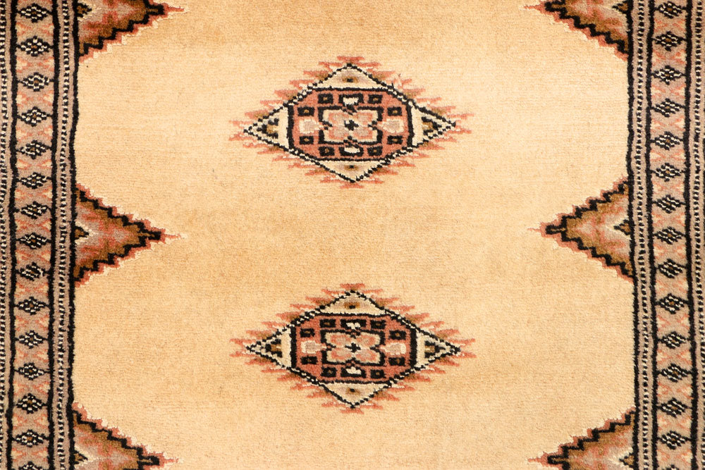 Navajo White Jaldar 2' 7 x 13' 9 - No. 39082 - ALRUG Rug Store