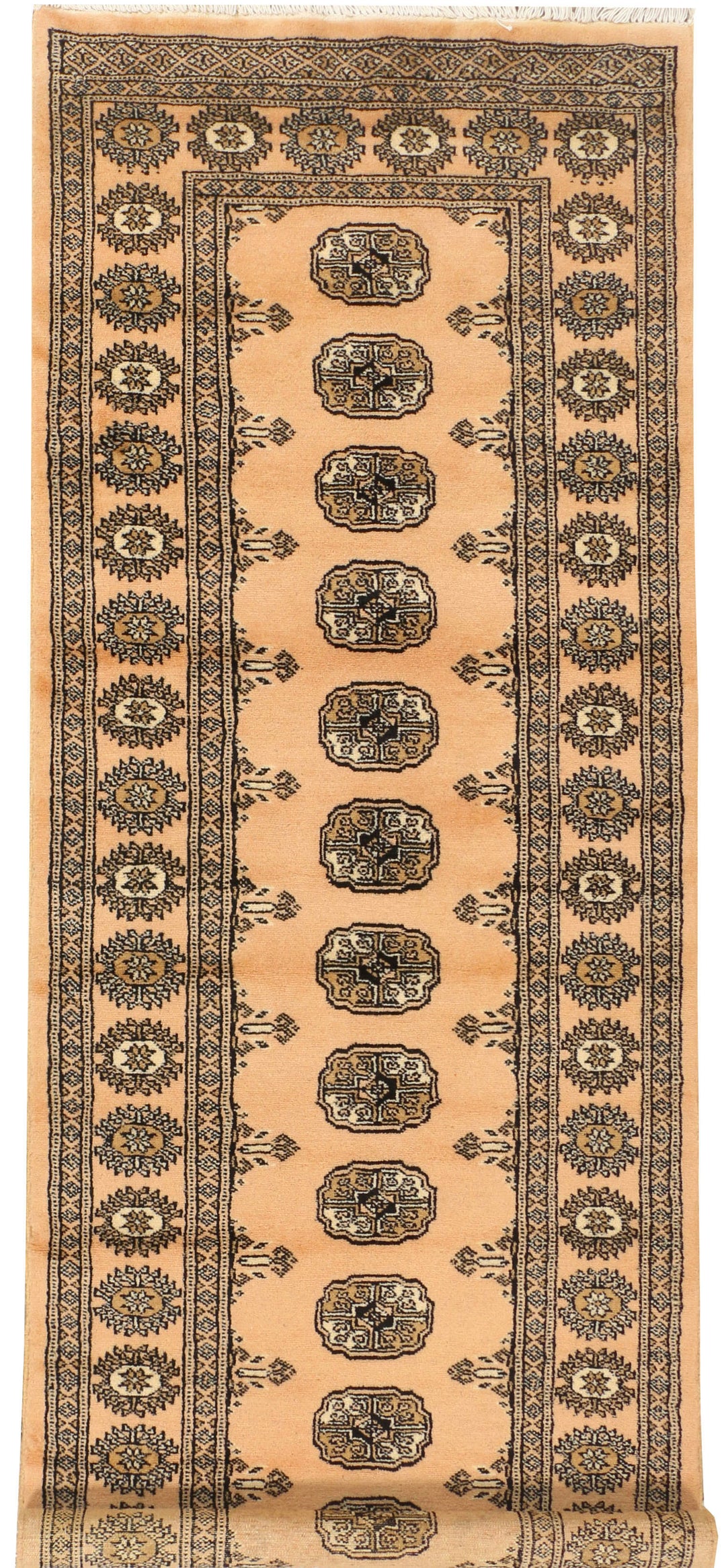 Navajo White Bokhara 2' 8 x 7' 7 - No. 39132 - ALRUG Rug Store